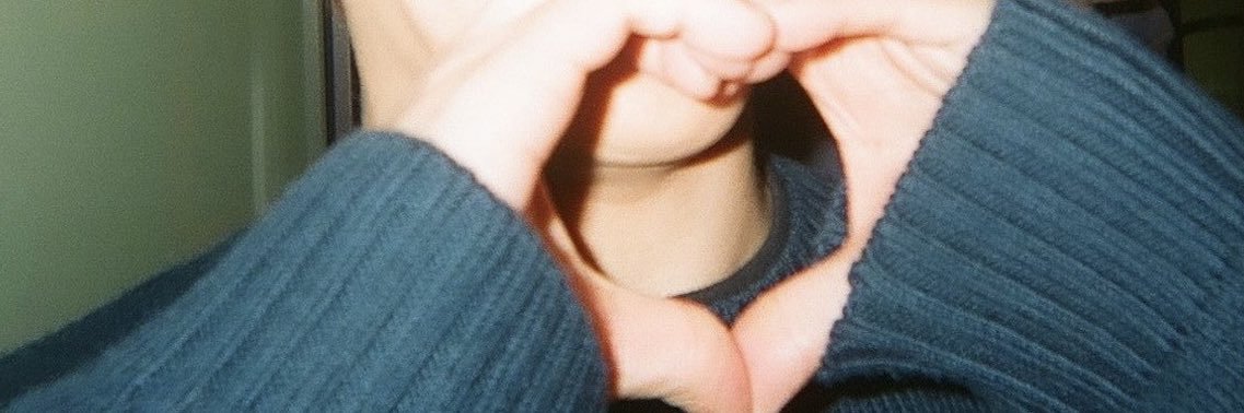 み ︎ ◡̈ banner