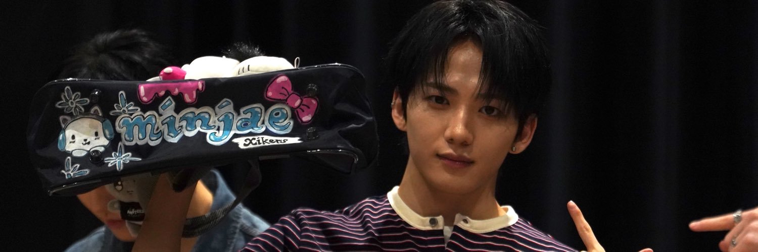 oo__1q7's profile banner image