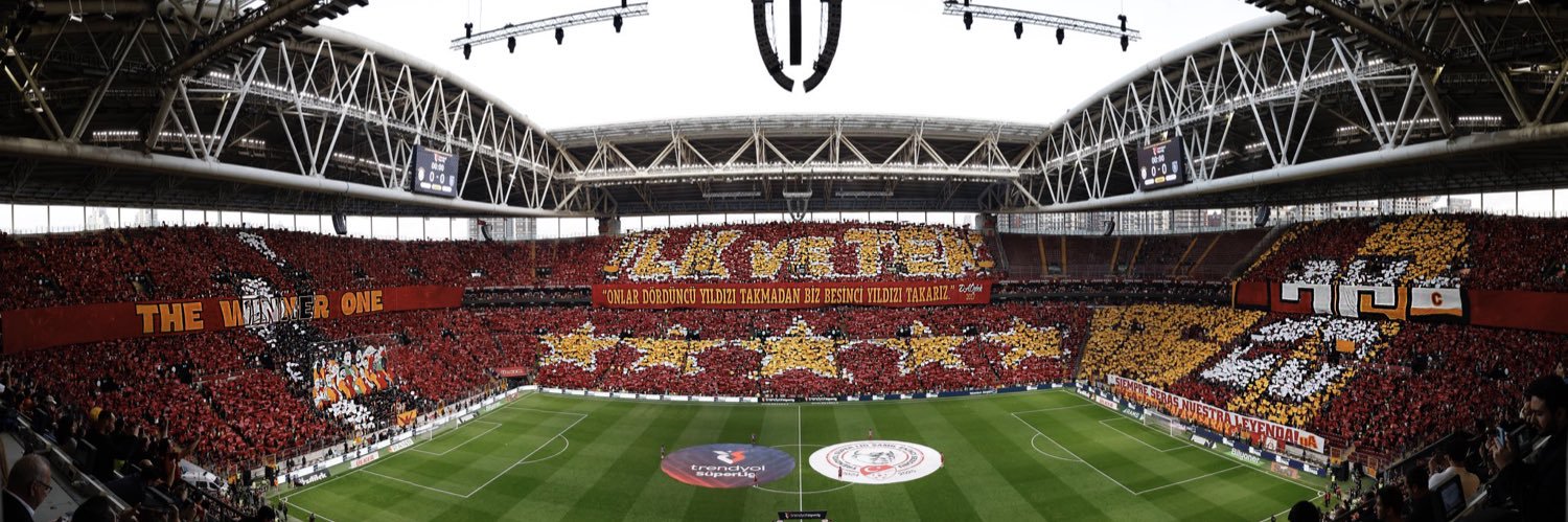 Mekteb-i Gala's banner
