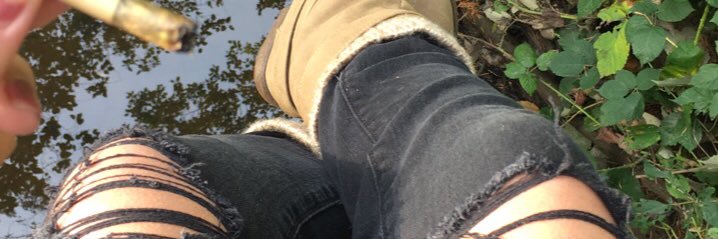 esslyd's profile banner image