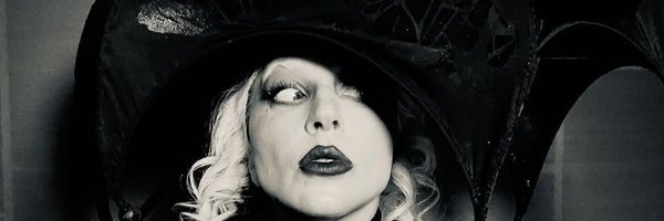 Peachxx_Monster Profile Banner