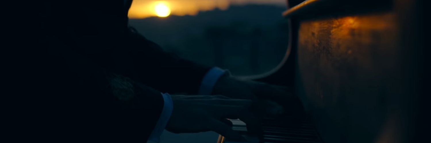 miamhrn's profile banner image