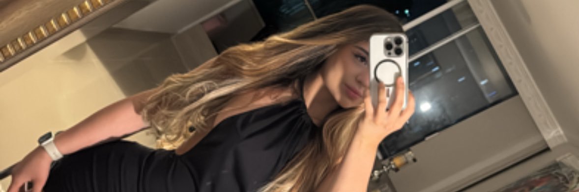 Mishell cardona banner