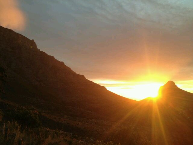 Miss to The Red banner