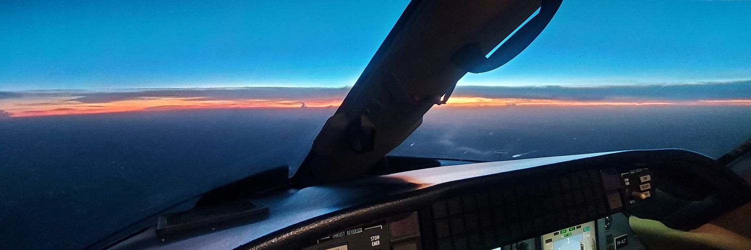Earveen's profile banner image