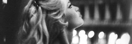 camiyelb's profile banner image