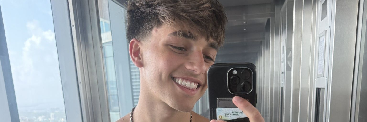 flowastheta00_'s profile banner image