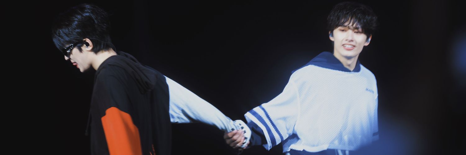 aareads_'s profile banner image
