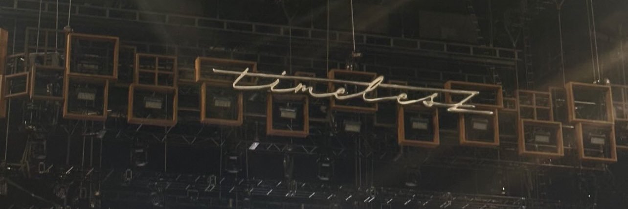 エム banner