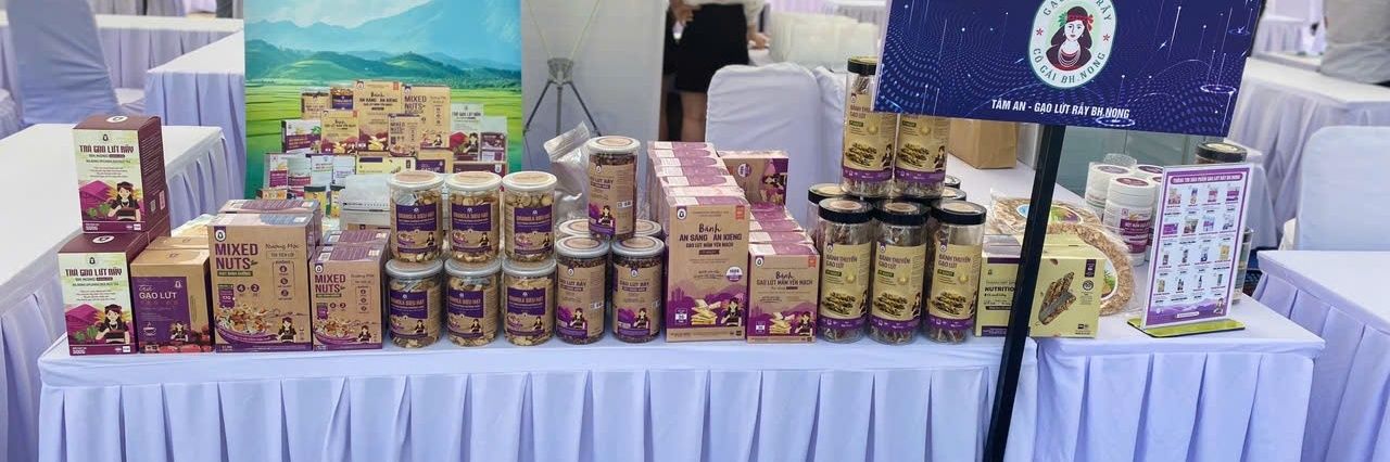 Hồng Quý banner
