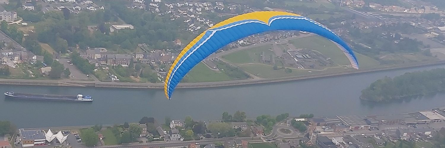 nmajoros 🇺🇦🇪🇺 and 6461716 other banner