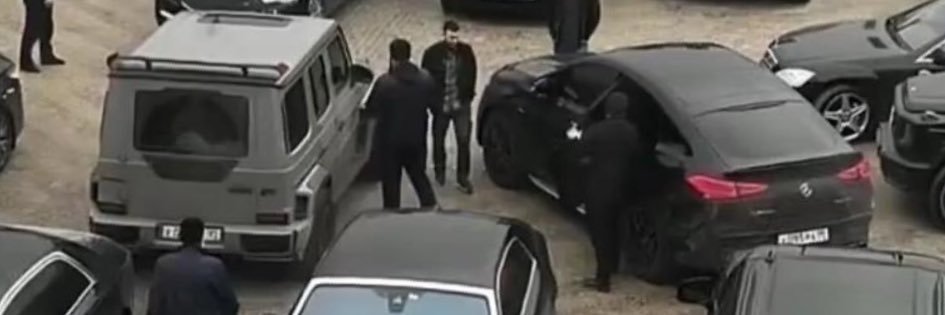 EL Donda X The Future Oracle banner