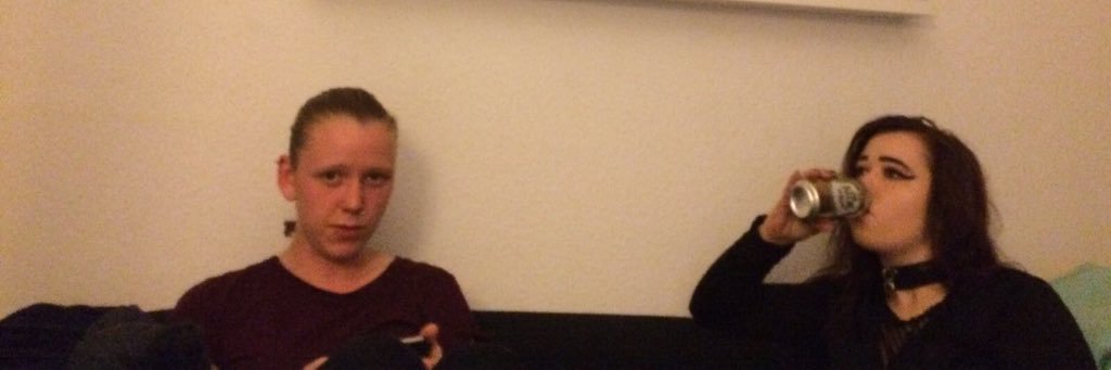 downique's profile banner image