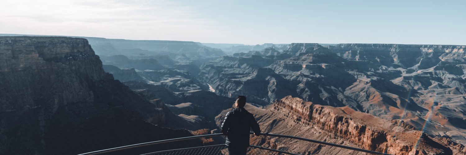 j0hnlam's profile banner image