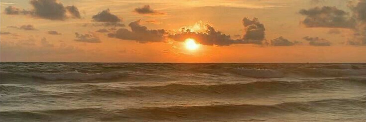 Mia ✨ banner