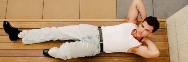 lukeeyysNumber1 Profile Banner