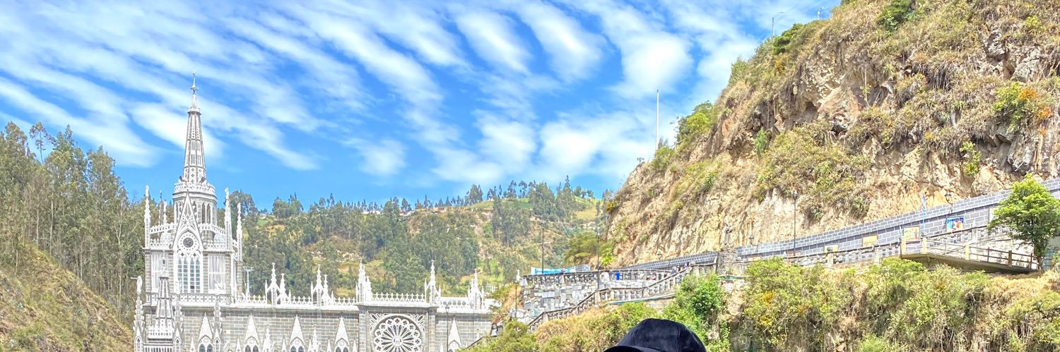 majoparedesa's profile banner image