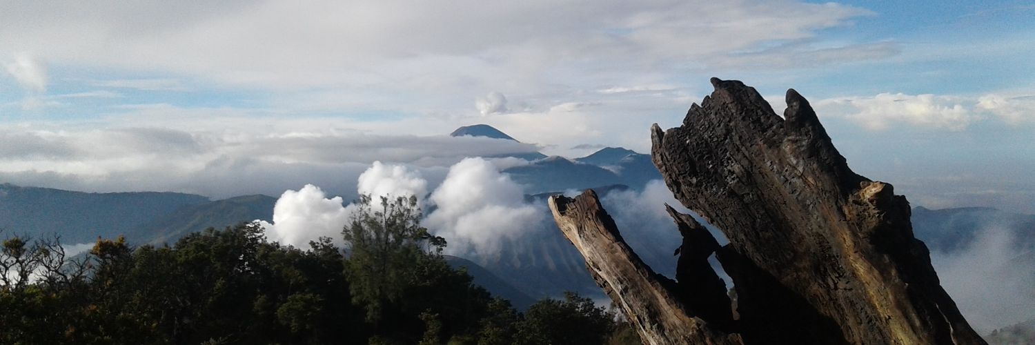 YogaArifR's profile banner image