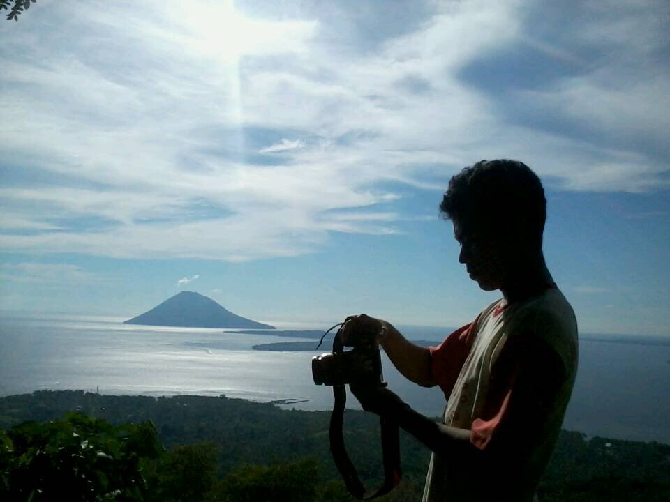 AugustSyah's profile banner image
