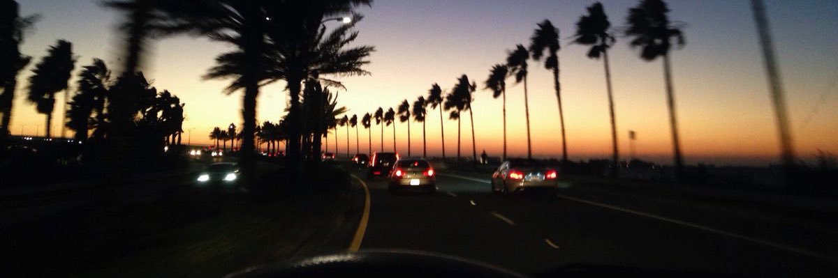 شُ banner