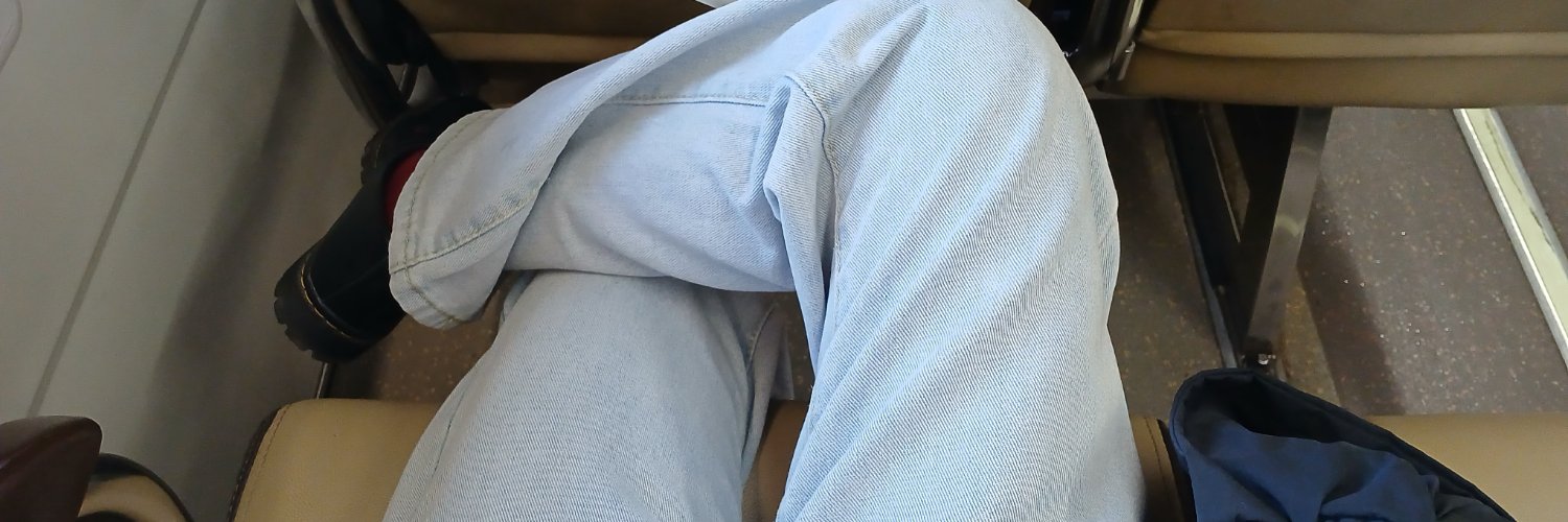 drwimingrrl's profile banner image