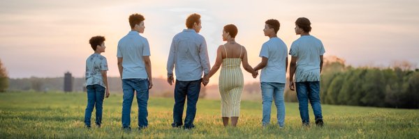 leozuniga Profile Banner