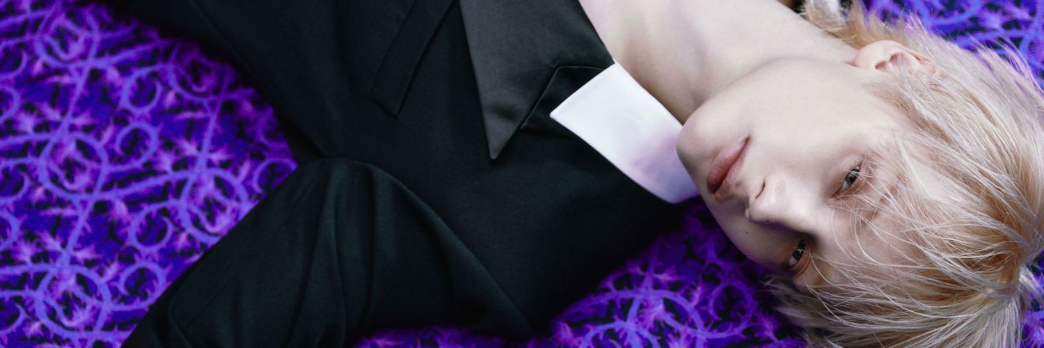 ݁ banner