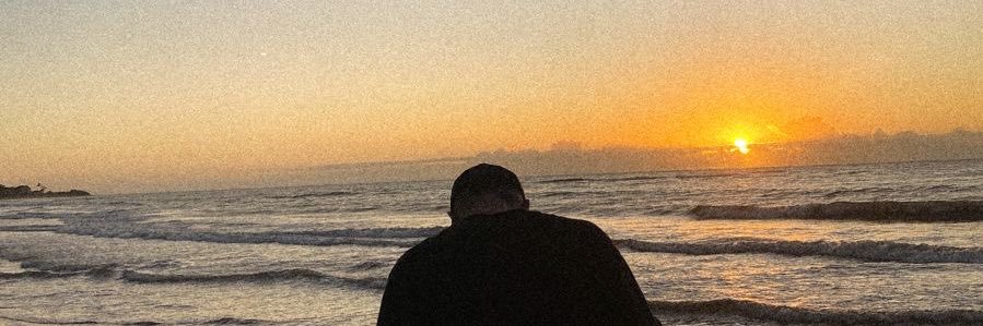 L banner