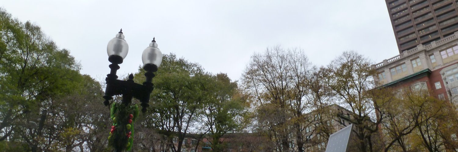 howjuliaseesit banner