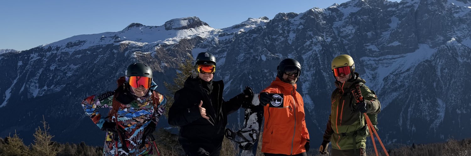 Intern | BOOGAS banner