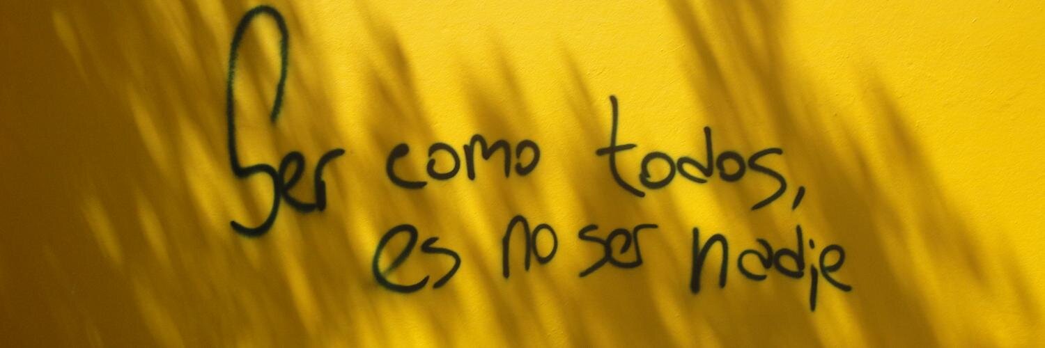 walkuseros's profile banner image