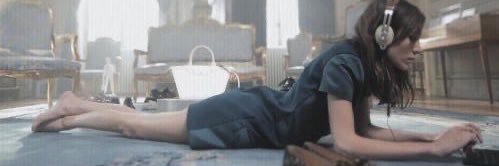 M banner