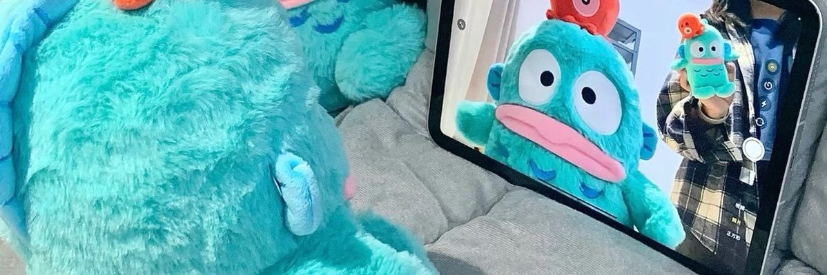 :P banner
