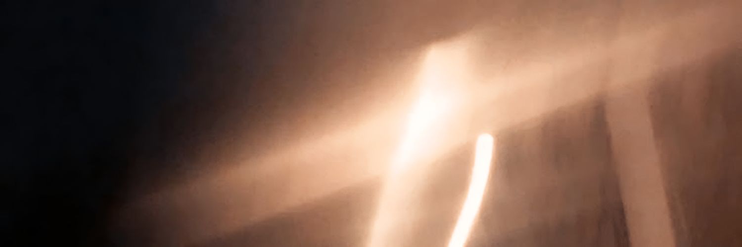 min_ves's profile banner image