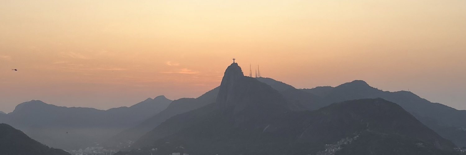 _camilapampuch's profile banner image