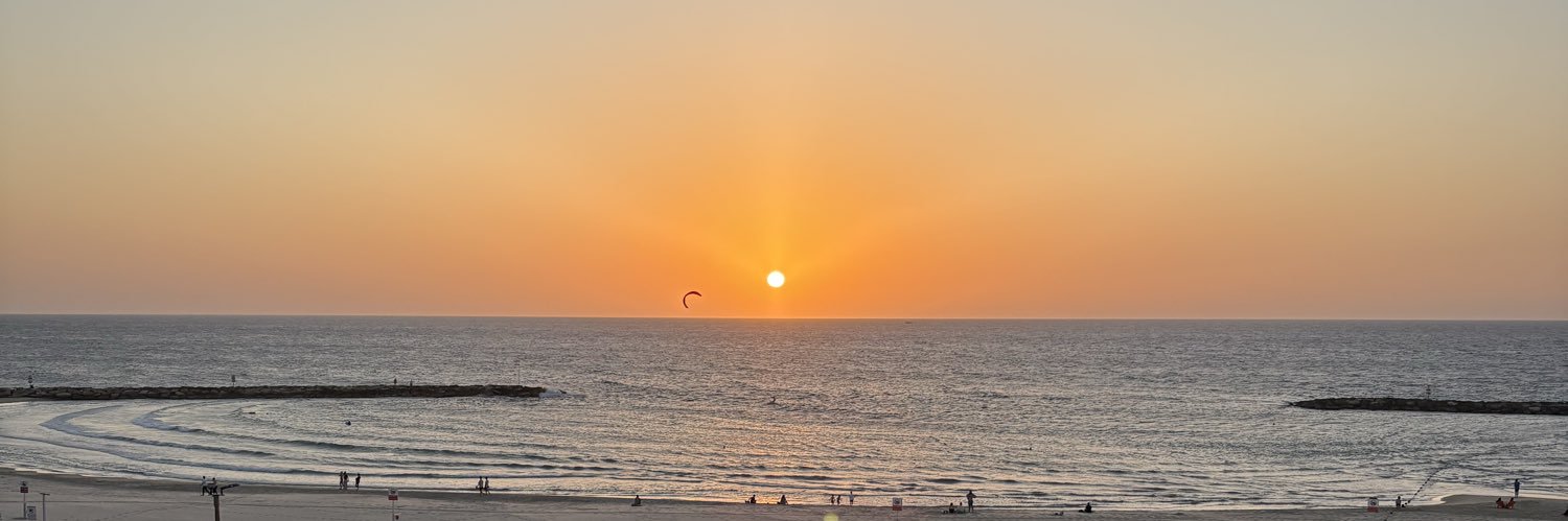 Raquel Hirsch banner