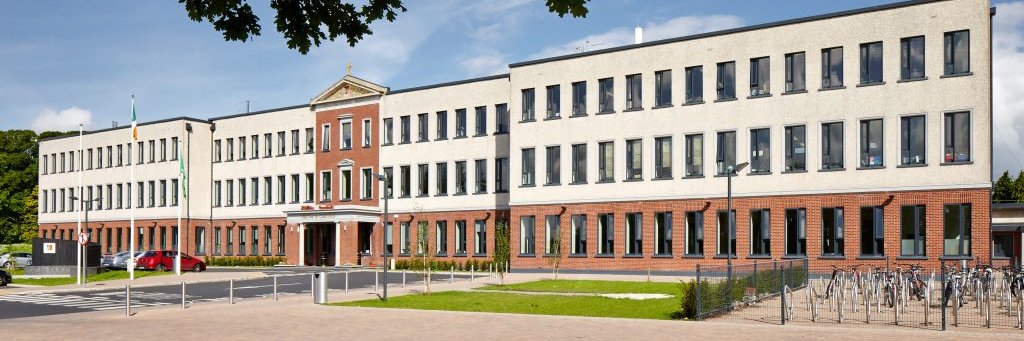 St Munchin's College banner