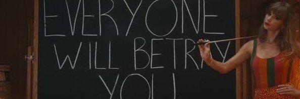 GenoviaQueen_'s profile banner image