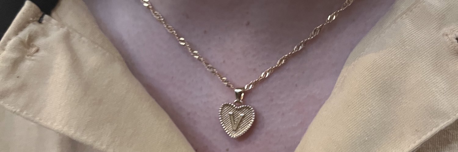 vanessathemoon's profile banner image