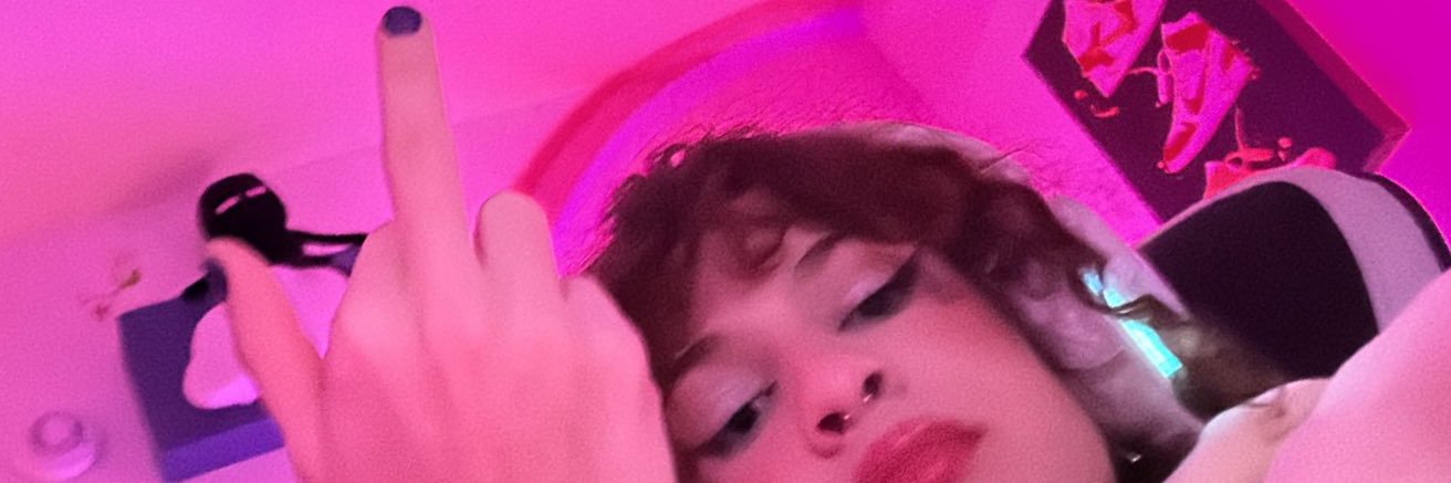 Nela_Sof's profile banner image