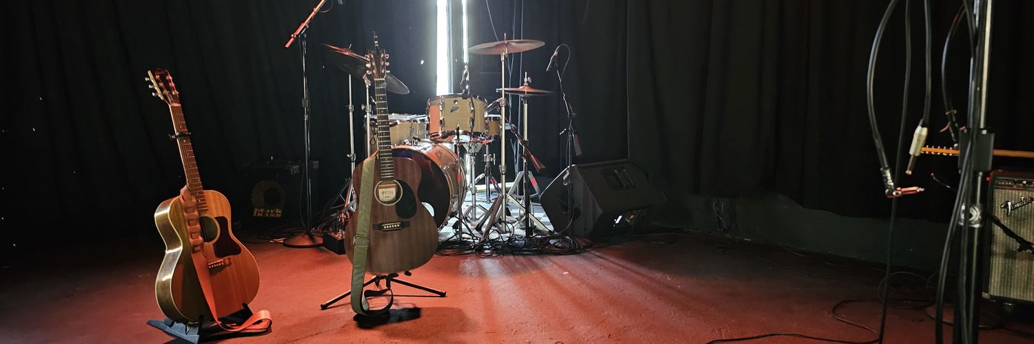 Kro 🇺🇲🎸🎶's banner
