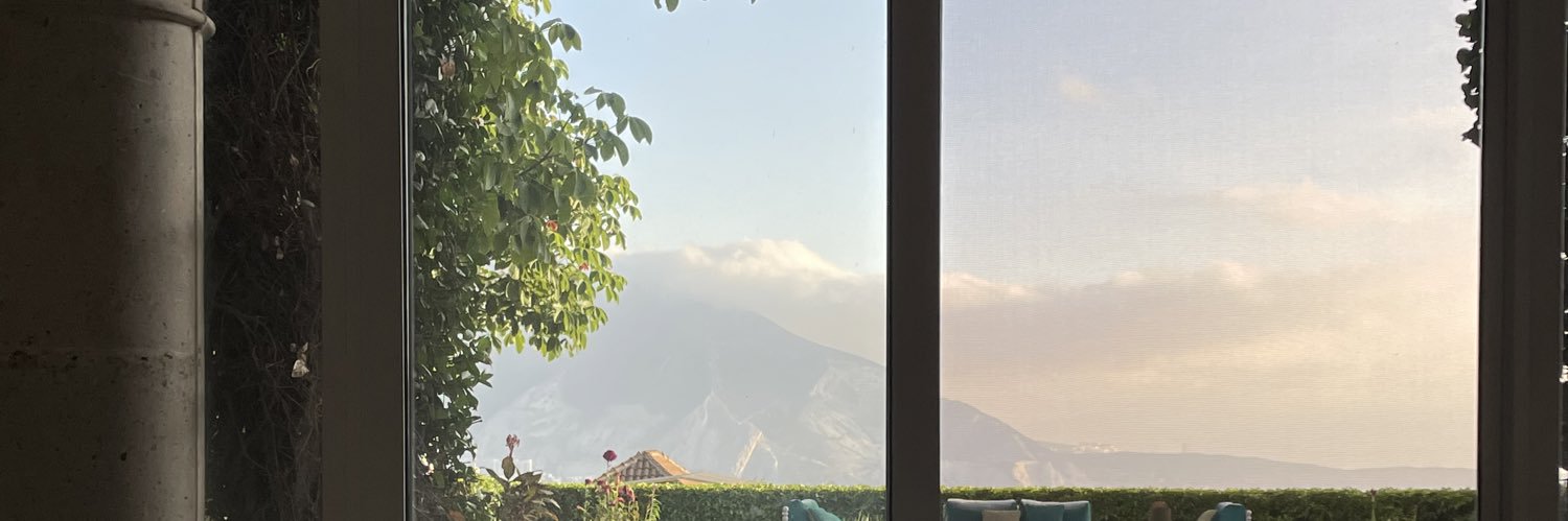 anapaup00's profile banner image