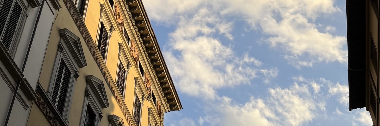 MontseDevars's profile banner image