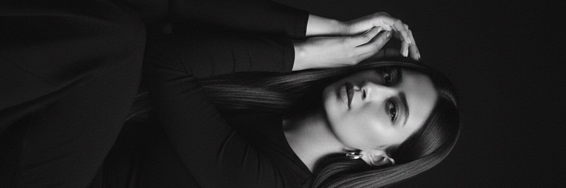moonnzze's profile banner image
