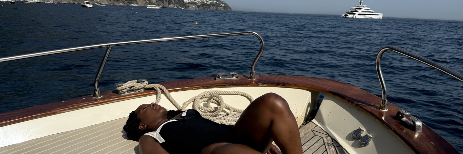 SimplySaffi's profile banner image