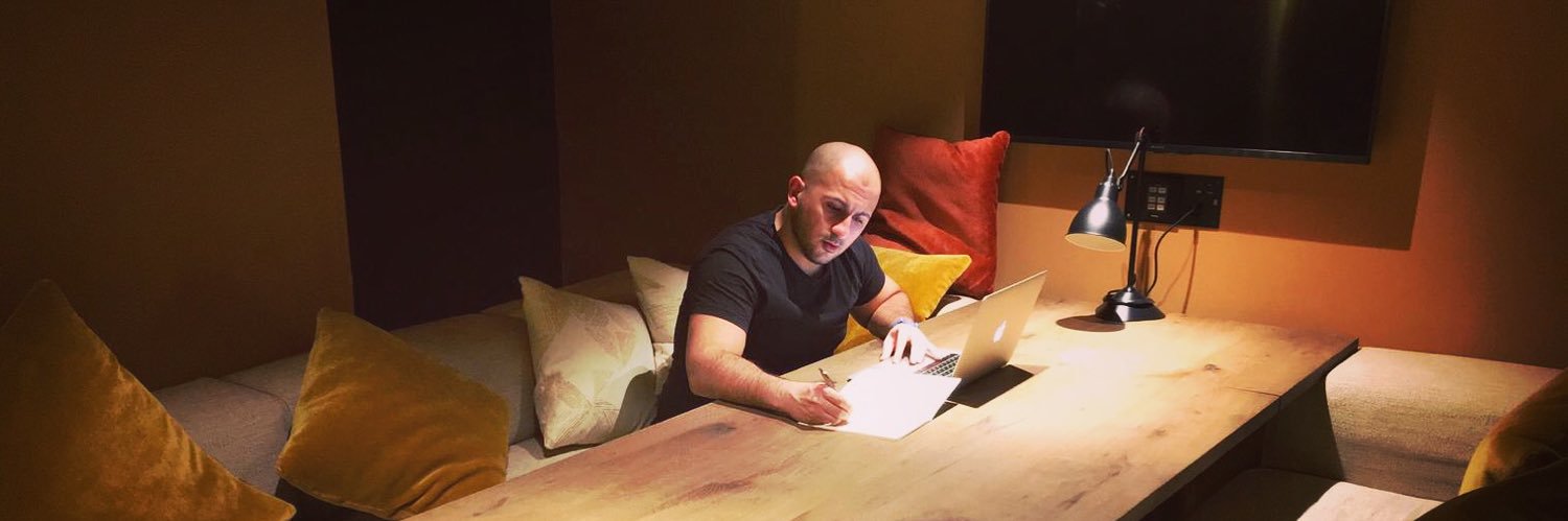 Dr. Bamo Nouri banner