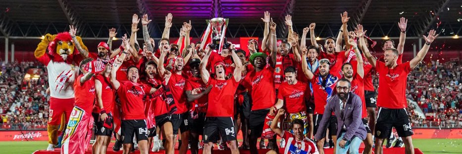 José Luis Álvarez banner