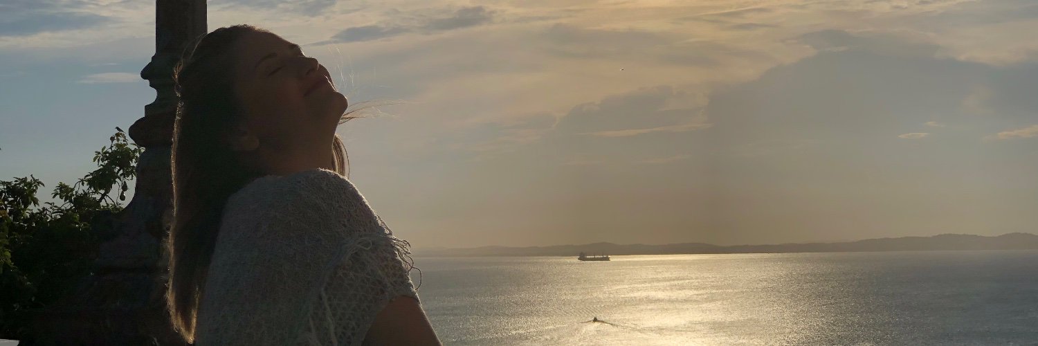 MonyRafaelly's profile banner image