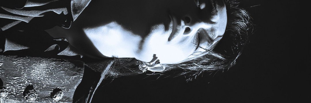 Violet banner