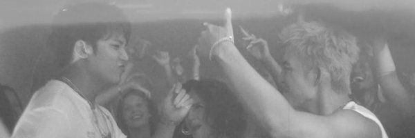 gigi_withluv Profile Banner